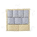 Style de dessin animé attrayant : donnez vie à votre chambre d'enfant avec l'adorable design de dessin animé de notre sac de rangement pour berceau, qui ajoute une touche à la chambre de votre enfant et offre des solutions de rangement pratiques.
