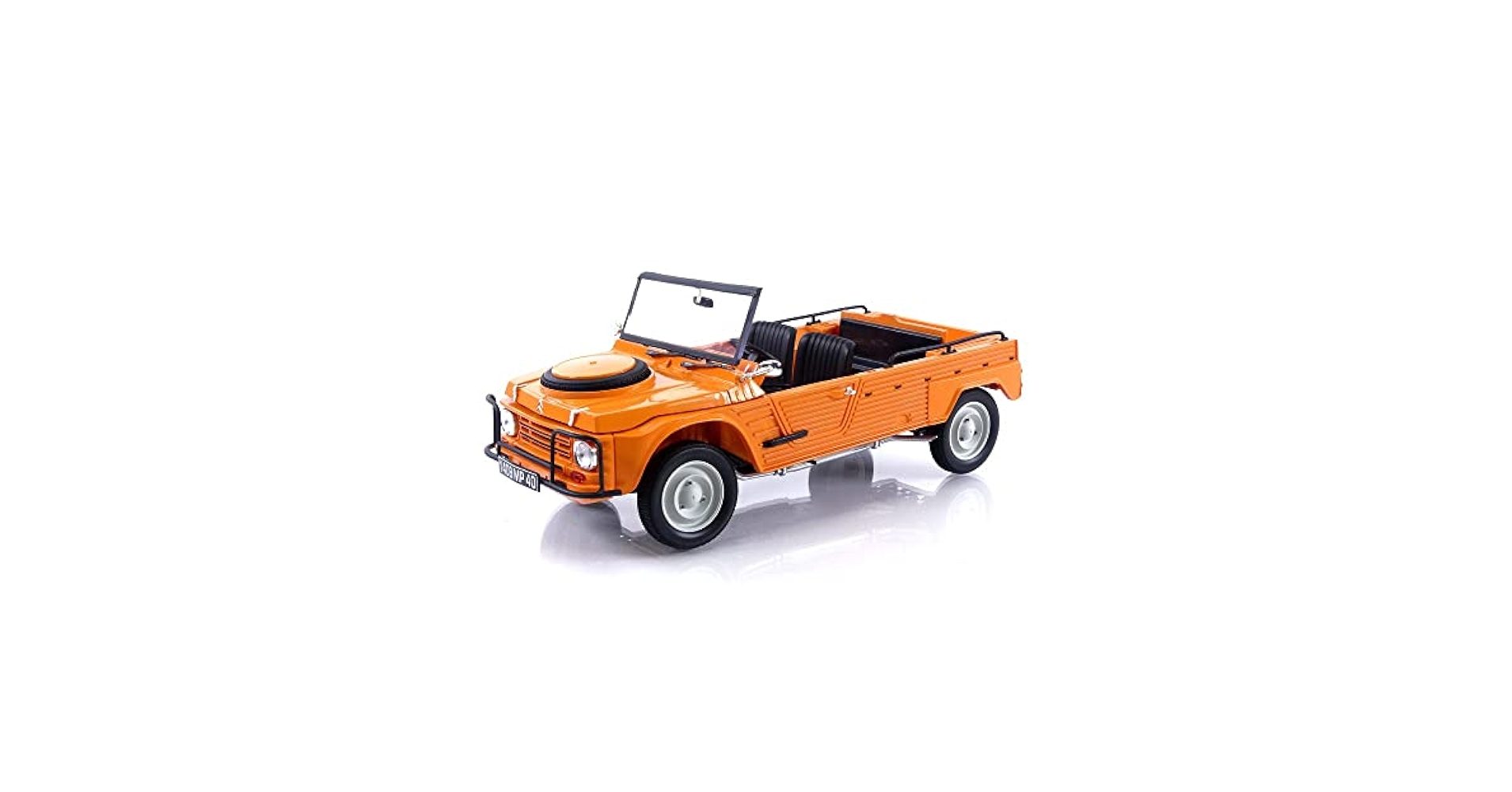 No469ミニカー1/18 Jaguar Spa Francor Champs No. 469 1/18 Scale Jaguar Spa Francorchamps Miniature Car