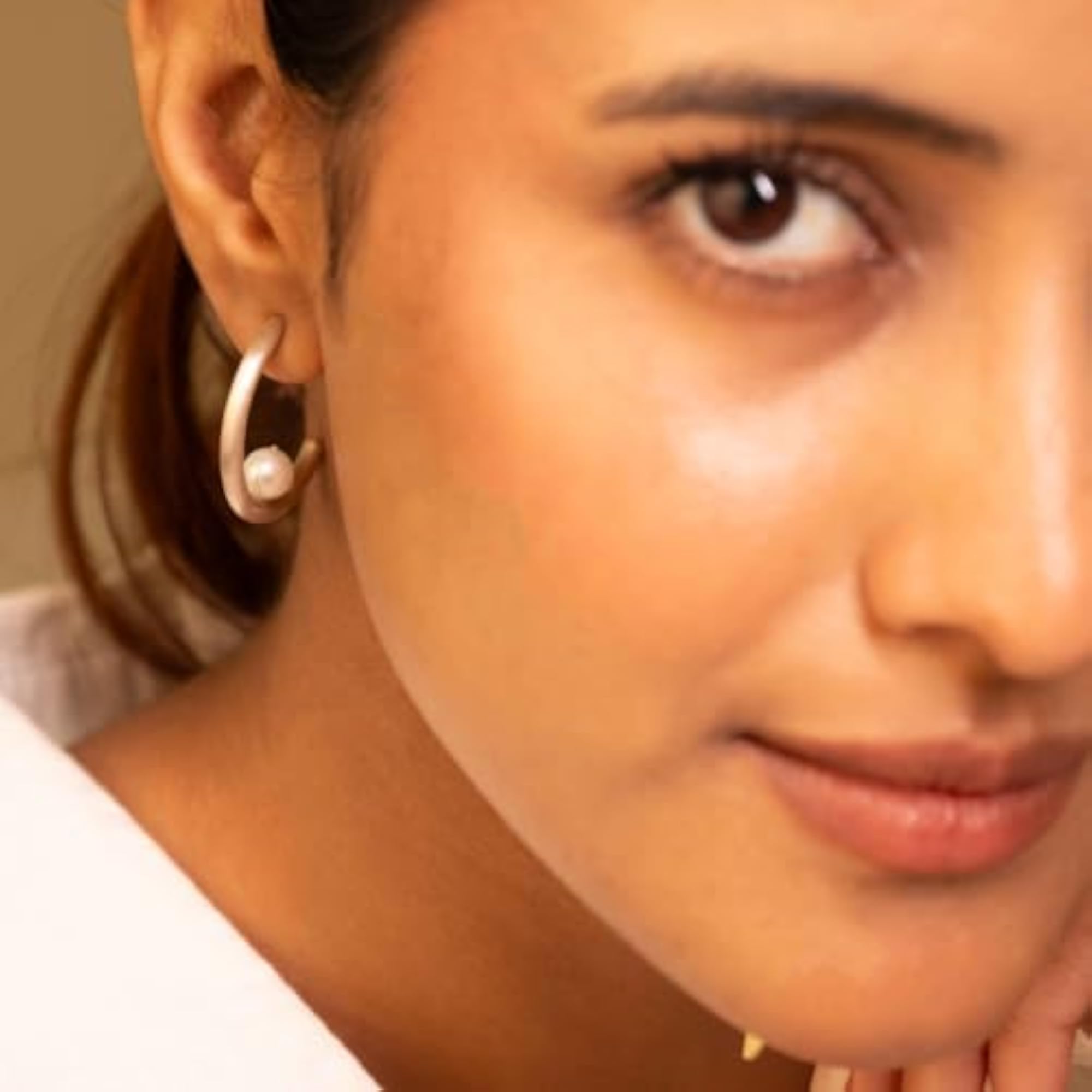 Women's 925 Sterling Silver Curved Hoop Pearl Earrings
