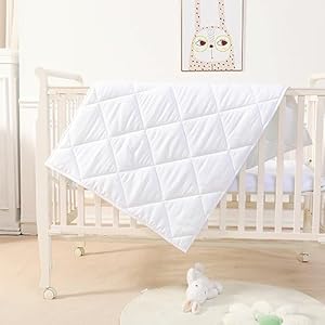 Baby Bettdecke Für Baby – Und Kinderbett 100×135 cm – Warme, Dicke Decke Für Unvergleichlichen Komfort – Bettdecke Geeignet Für Babybett 70x140cm – Ideal bei 17-22°C Raumtemperatur