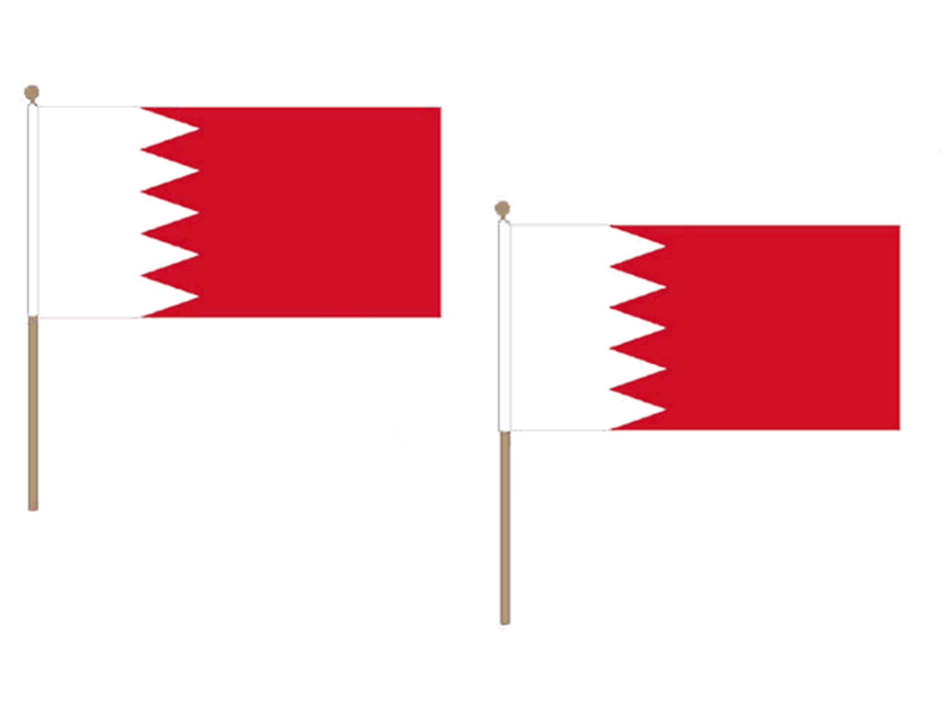 Drapeau Bahreïn 45x30cm hampe bois lot de 10 pavillons de table