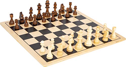 Sul campo di gioco si possono giocare gli scacchi e la dama