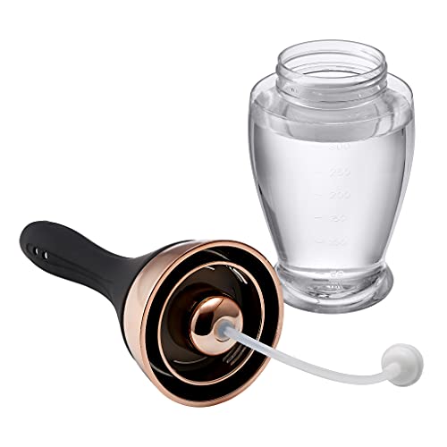 Douche avec pompe de nettoyage intégrée pour le rituel du bain