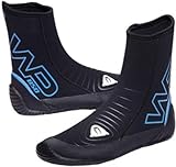 Uno stivale leggero in neoprene da 5 mm. La stessa produzione di alta qualità di WP dei nostri stivali più avanzati. Cuciture nascoste per una maggiore resistenza. Design semplice per un facile utilizzo.