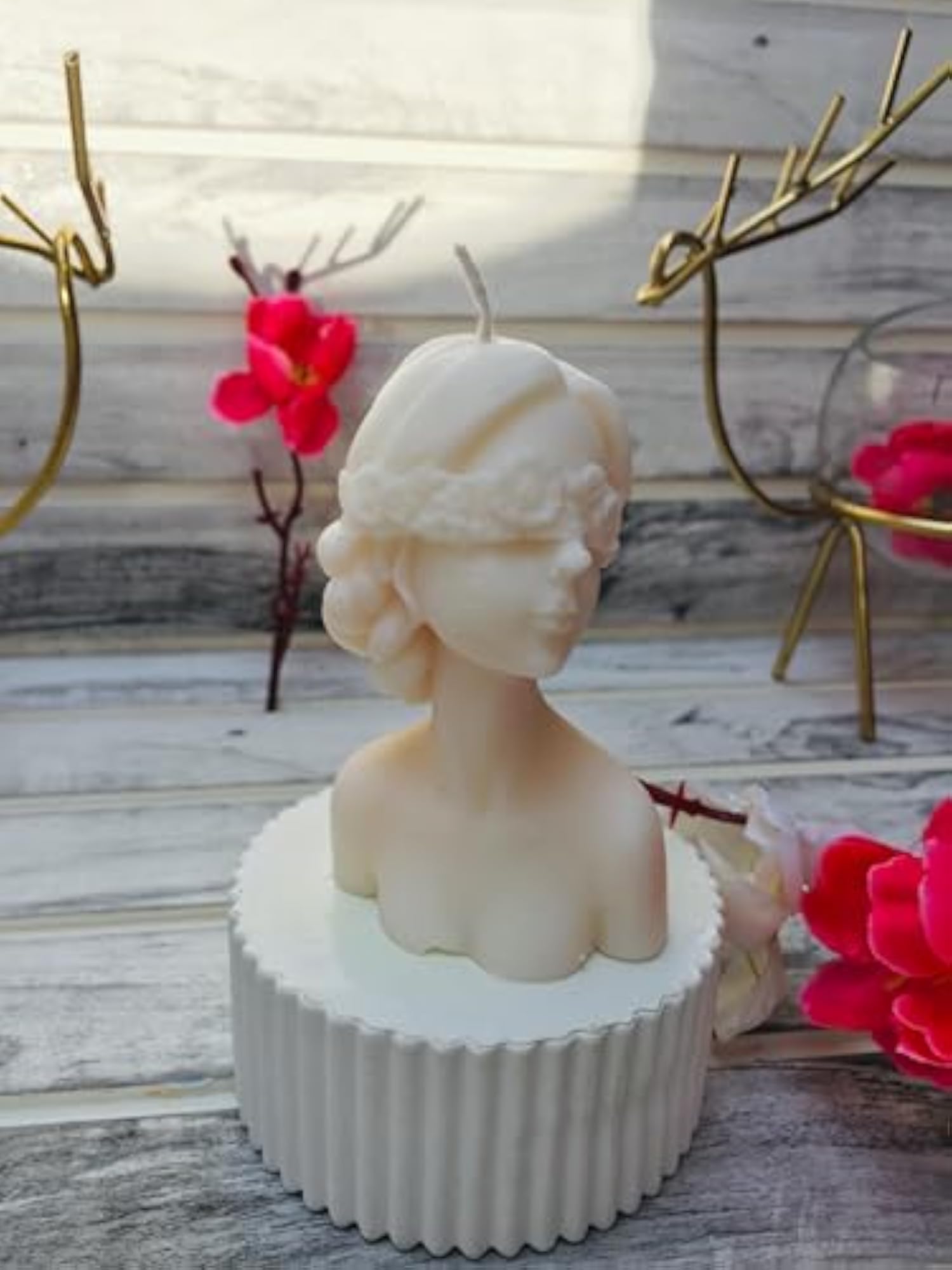 Decorative Blindfold Lady Candle, White Sculpture