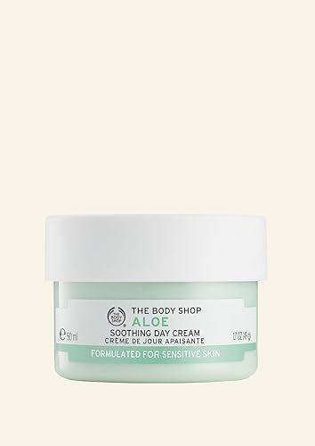 The Body Shop Crema de día calmante de aloe regular, 1.7 onzas (el embalaje puede variar)