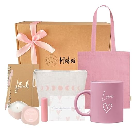 Makai - Pack Regalo Mujer, Taza Desayuno, Velas Aromáticas, Tote Bag, Neceser, Libreta Pequeña, Bolígrafo, Balsamo Labial, Rosa Pastel, Listo para Regalar, Regalo Cumpleaños Mujer, Regalo Amiga | Ya disponible en tu tienda friki favorita! En mundofriki.es!