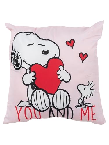 Coussin Peanuts Snoopy pour décorer un canapé de salon cosy - 2