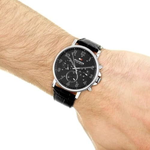 Image of Tommy Hilfiger Autumn-Winter 20 Analog Black Dial Men's Watch-TH1710381W