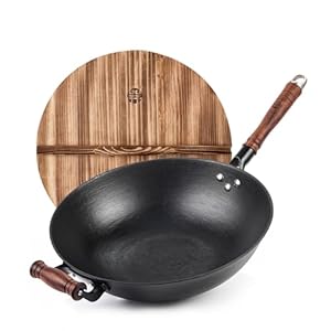 WANGYUANJI Cast Iron Wok Pan 14.2″ Large Wok Stir Fry Pan Flat Bottom Wok with Lid and Wood Handle,Suitable for All Cooktops, Uncoated Craft Wok Healthy Cooking Wok-Practical Gift