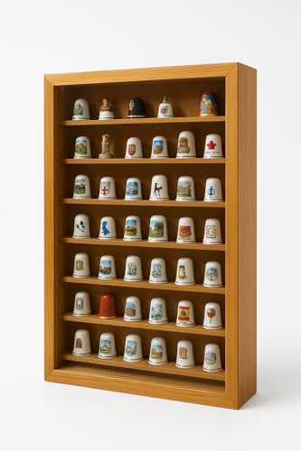 Vitrine collections miniatures. Finition vernis chêne. Dimensions (largeur x profondeur x hauteur) : 30 x 5 x 48 cm.