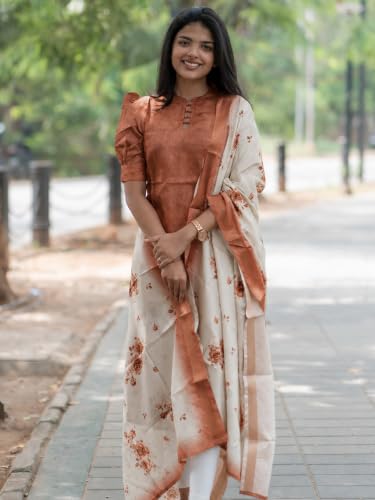 Image of Sun Fashion And Lifestyle Women's Chanderi Straight Stitched Printed Kurti With Printed Organza Dupatta For Women