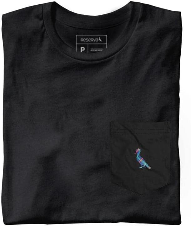 Camiseta com o bolso pica pau