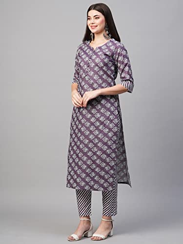 Image of GoSriKi Women's Cotton Blend Printed Straight Kurta With Pant