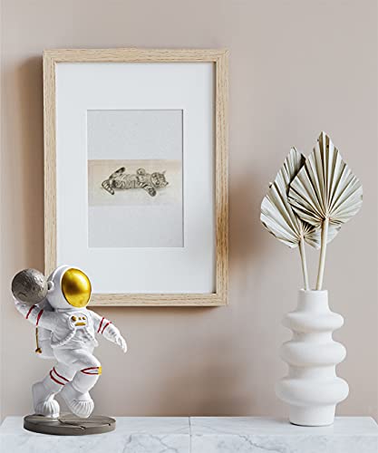 Banomii Dunk Astronaut Figure Statue, Outer Space Themed Bedroom Decor, Resin Astronaut & Planet Figurine Sculpture Ornament For Room Shelf & Desk Decor, Spaceman Cake Topper Decoration Model #TOP6