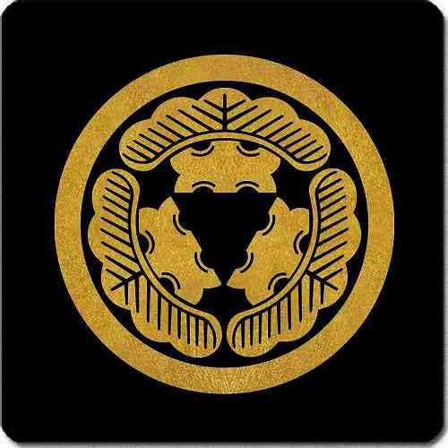 Amazon | 家紋シール 4202_丸に三つ松 4cm 4枚セット 角型 金紋 KS44K