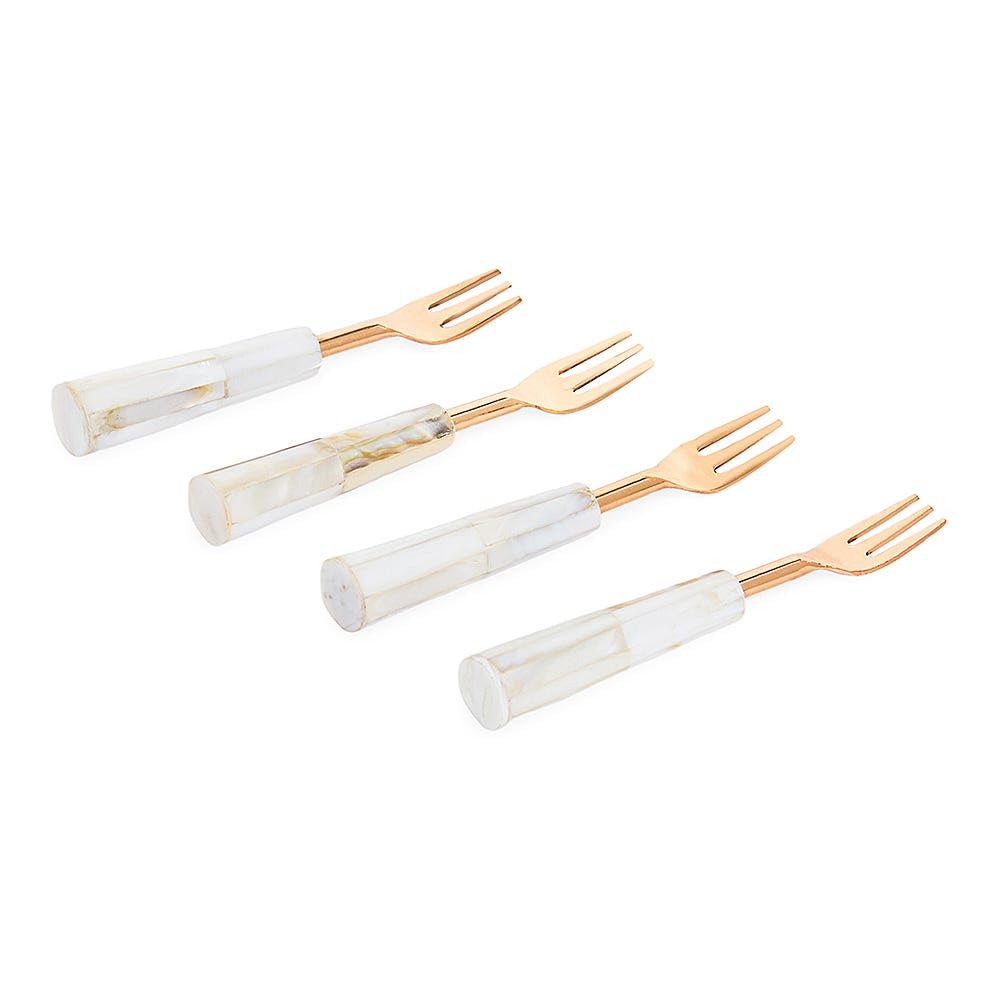 homes r us هومز أر أسhomes r us هومز أر أس Ama a Desse t Fo k, White & Rose Gold - Set of 4