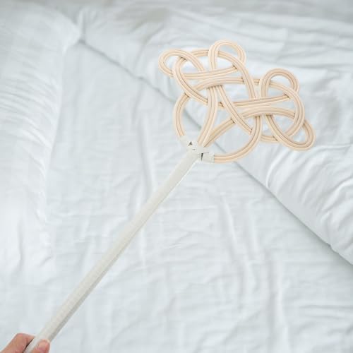 SEWACC Long Handle Rattan Quilt Beater Dust Cleaning Tool for Household Rugs and Blankets, Natural Rattan Core with Triple Weave, Manual Dust Remover for Bedding and Upholstery