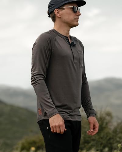 KETL Departed Featherweight Performance Tee - Henley Pocket Tee - Men's Athletic Shirt4