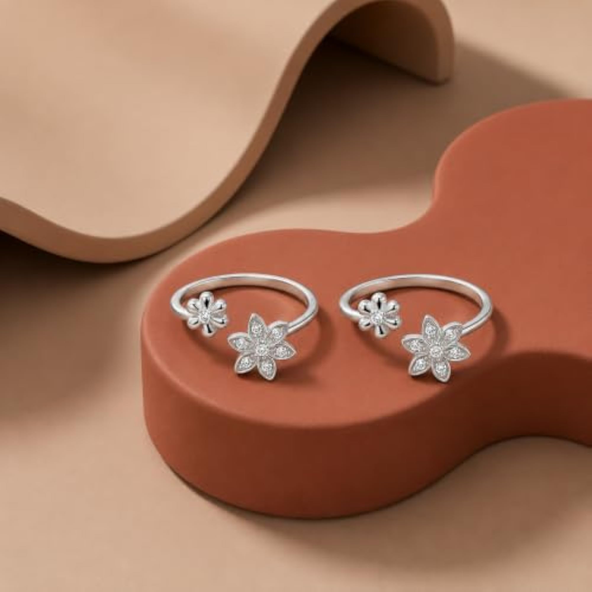 Women's 925 Sterling Silver Elegant Flower Toe Ring