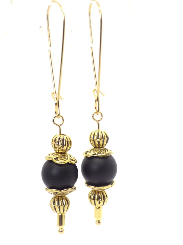 Conjunto para mujer con pulsera, collar y pendientes de piedras naturales y detalles de latón dorado