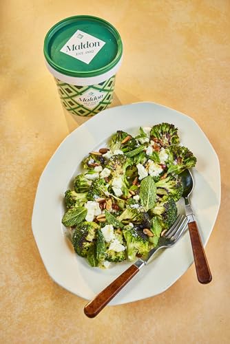 Maldon - Sea Salt Flakes, Unique Pyramid Shaped Salt Flakes, Perfect for a Wide Range of Dishes, Hand-Harvested for Four Generations, 570g Tub