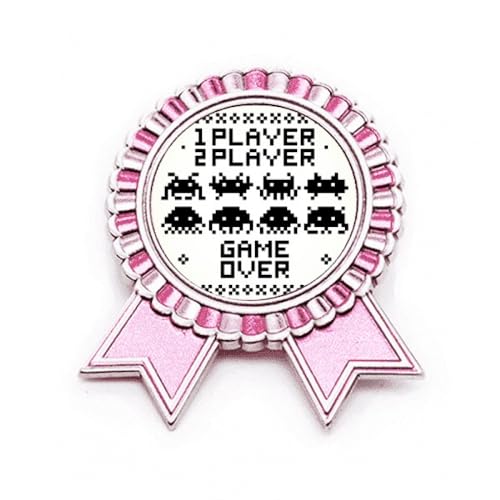 Broche gamer monstre rose en métal pour sublimer votre veste