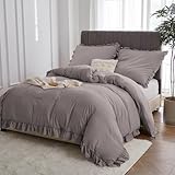 Bettwäsche aus Premium Mikrofaser：Hergestellt aus 100% hochwertigem Mikrofaserstoff, bietet dieses Bettwäscheset außergewöhnliche Weichheit, Atmungsaktivität und Vielseitigkeit für alle Jahreszeiten. Die Doppelnähtechnik verstärkt die Rüschenkanten, verhindert das Aufreißen und erhöht die Haltbarkeit. Die Kissenbezüge sind verstärkt, um die Weichheit zu erhöhen, wodurch der Komfort verdoppelt und die Qualität Ihres Schlafes zuverlässig unterstützt wird.