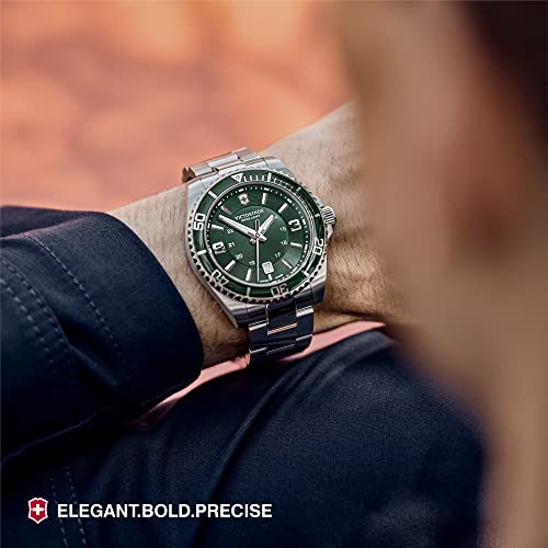Victorinox Swiss Made Maverick, 43Mm, Green Dial, Stainless Steel Men's Analog Watch (241934) - Image 6