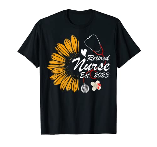 Retirement Gift For Nurse 2023 Nursing Retired Nurse 2023 Maglietta