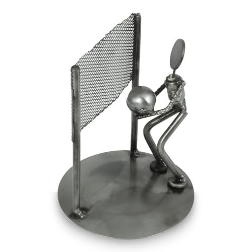 NOVICA Escultura de metal decorativo reciclado, 6' Alto, rústica de voleibol de playa' Metálico