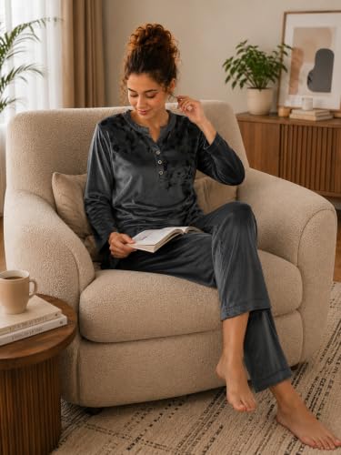 Image of Duchess Women's Supersoft Velvet Printed Nightsuit for Winter wear