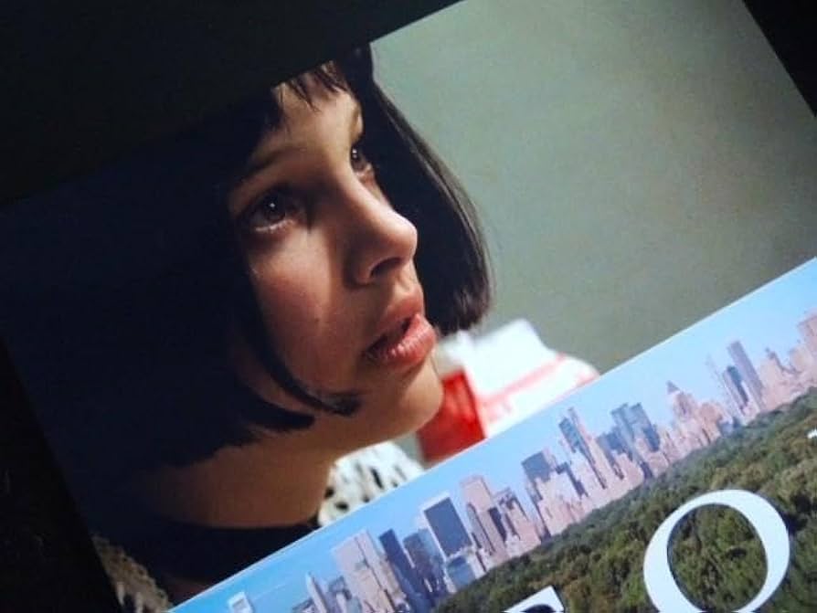 Amazon.co.jp: A4 額付き ポスター LEON レオン マチルダ 横顔