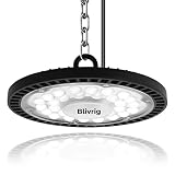 【Brillo ultra alto - 10000LM】Blivrig taller de focos LED utiliza lentes de alta tecnología que evitan eficazmente el deslumbramiento y tienen un valor UGR bajo. Naves LED UFO 6500K, que le proporciona fuentes de luz de alta calidad. Ángulo de haz de 120 grados para iluminar un área más grande y satisfacer sus necesidades.