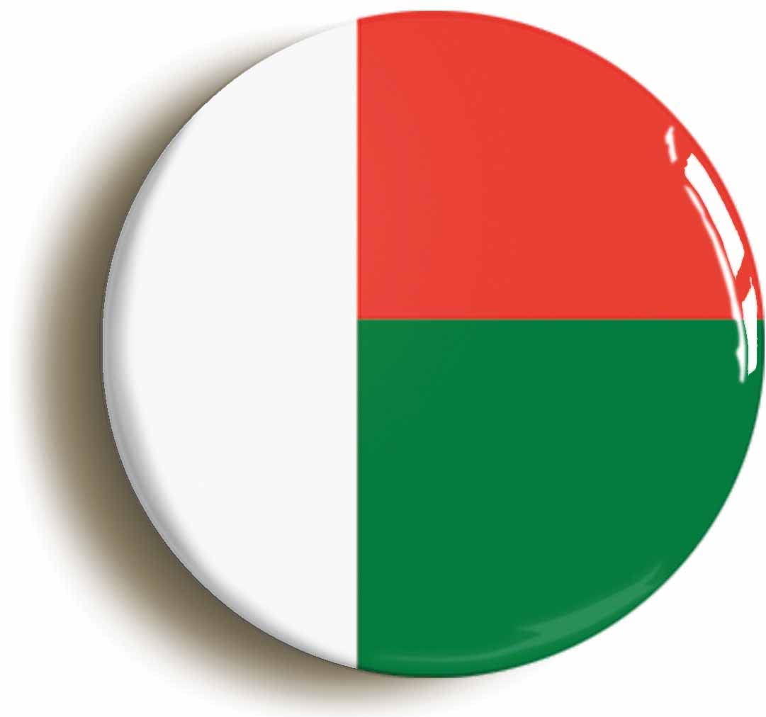 Madagascar National Flag Fridge Magnet (Circular 2inch / 50mm Diameter)