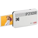 Stampante foto per cellulare: Collega la stampante bluetooth Kodak Mini 2 Retro a qualsiasi dispositivo mobile e stampa foto ovunque ti trovi. Abbina la stampante al tuo cellulare (sia Android che Apple iOS), seleziona i tuoi scatti preferiti dalla galleria del telefono e stampa i tuoi scatti migliori in pochi minuti. Grazie a questa stampante fotografica portatile Kodak P210 Mini 2 potrai stampare i tuoi ricordi in poco tempo e a basso prezzo.