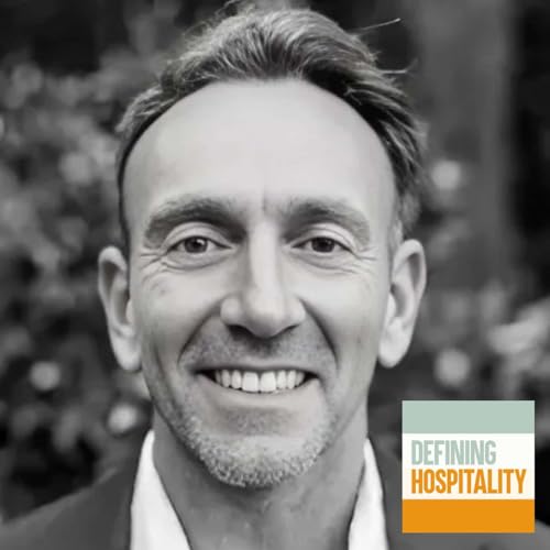 『Cultivating a Host Mindset - Steve Fortunato - Defining Hospitality - Episode #213』のカバーアート