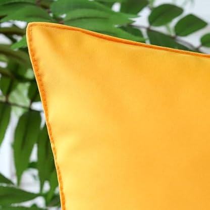 JOTOM 2er Set Outdoor wasserdichte Kissenbezüge, Dekorative Weich Einfarbig Wurf Kissenbezug Moderne Kissenhüllen Sofakissen Dekokissen Zierkissenbezug für Garten Wohnzimmer Deko (45x45cm, Gelb) – Bild 7