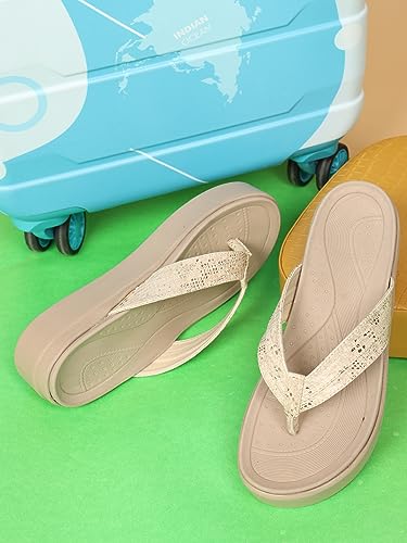 Image of Carlton London women's Snake Print Flatform Thong Sandals