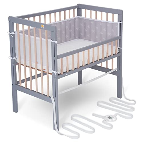 FabiMax Baby Beistellbett für Boxspringbett, TÜV geprüft 2022, inkl. Matratze und Nestchen aus Netzstoff, Buche massiv grau/Natur, Comfort/weiße Sterne auf grau