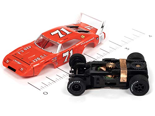 Auto World Sc355-1 Xtraction R31 '69 Dodge Daytona K&K Insurance Bobby Isaac Ho Slot Car #TOP3