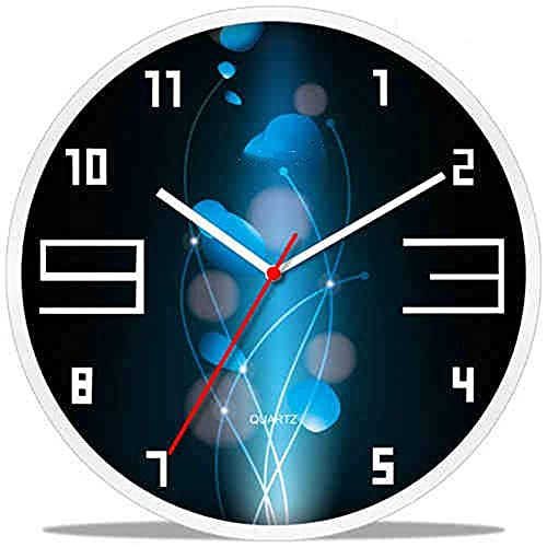 Montre à quartz noire avec finitions soignées et mécanisme fluide inaudible