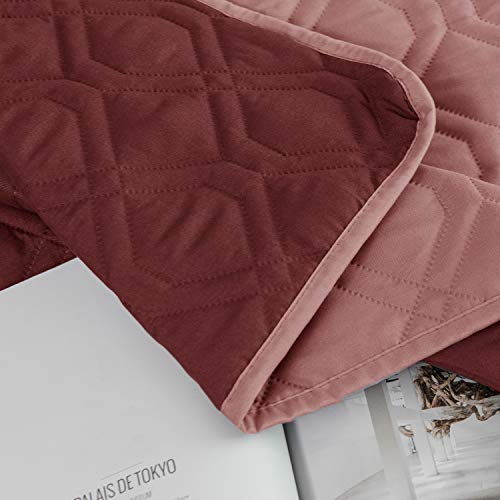 Ameritex Waterproof Dog Blanket for Bed Couch Sofa (68x82 Inches, Pink+Burgundy)