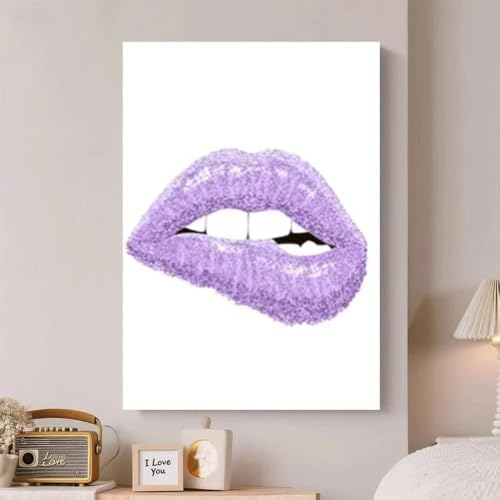 Tableau lilas pour sublimer un grand mur vide salon chic