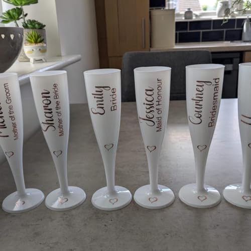 Copas de champán blancas personalizadas para recuerdos de invitados 4