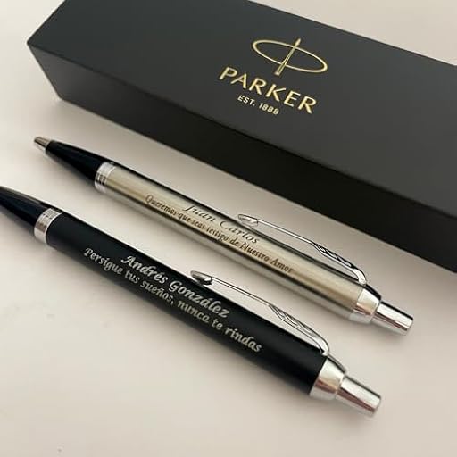 regalo grabado - Bolígrafo Personalizado Parker IM | Grabado en Lateral | 2 Líneas de Texto | Ideal como Regalo personalizado | Envío Rápido, Negro, Metal | Ya disponible en tu tienda friki favorita! En mundofriki.es!