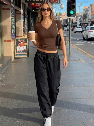 56% Off Trendy Queen Women's V Neck Crop Top - Image 7
