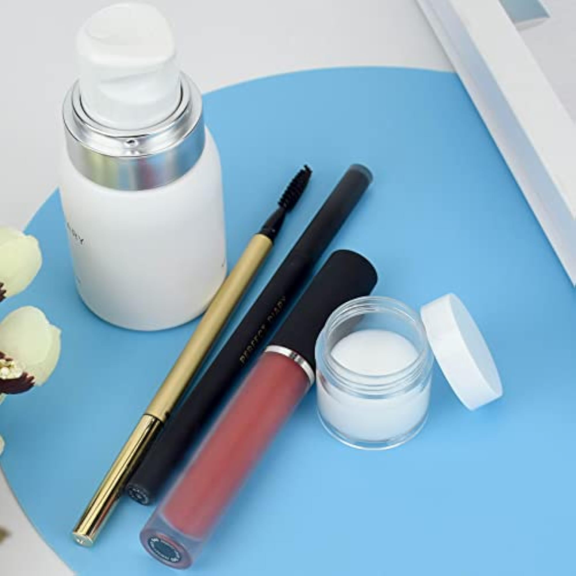 12 Pcs Empty Cosmetic Jars with Spatula for Travel
