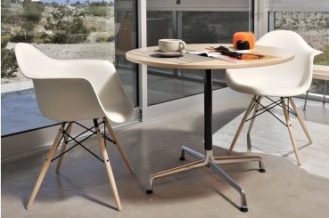 2Xhome - Set Of 4, White, Solid Wood Natural Legs Dinning Arm Chair, Molded Plastic Shell With Eiffel Dowel-Legs #TOP7