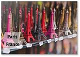 Souvenirshop in Paris, kleine Eiffeltürme zum Verkauf, Kühlschrankmagnet